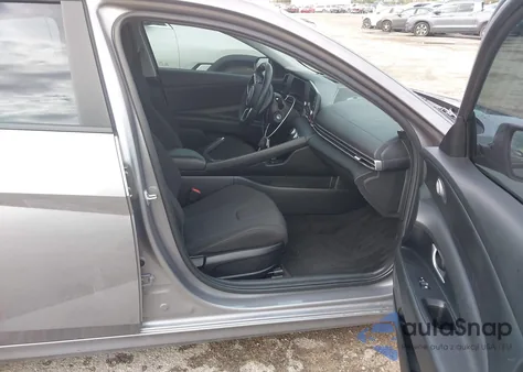 2024 Hyundai Elantra Se z USA, uszkodzony, nr VIN KMHLL4DG7RU823271